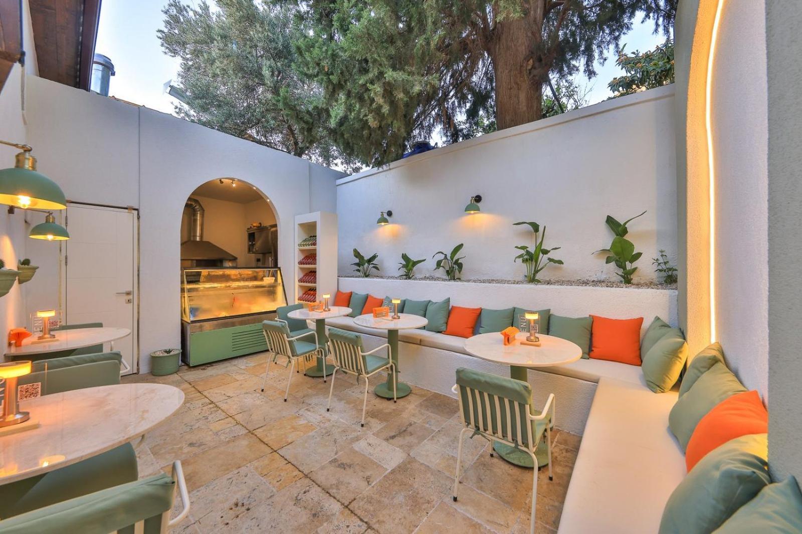 Old Town Hotel كالكان المظهر الخارجي الصورة